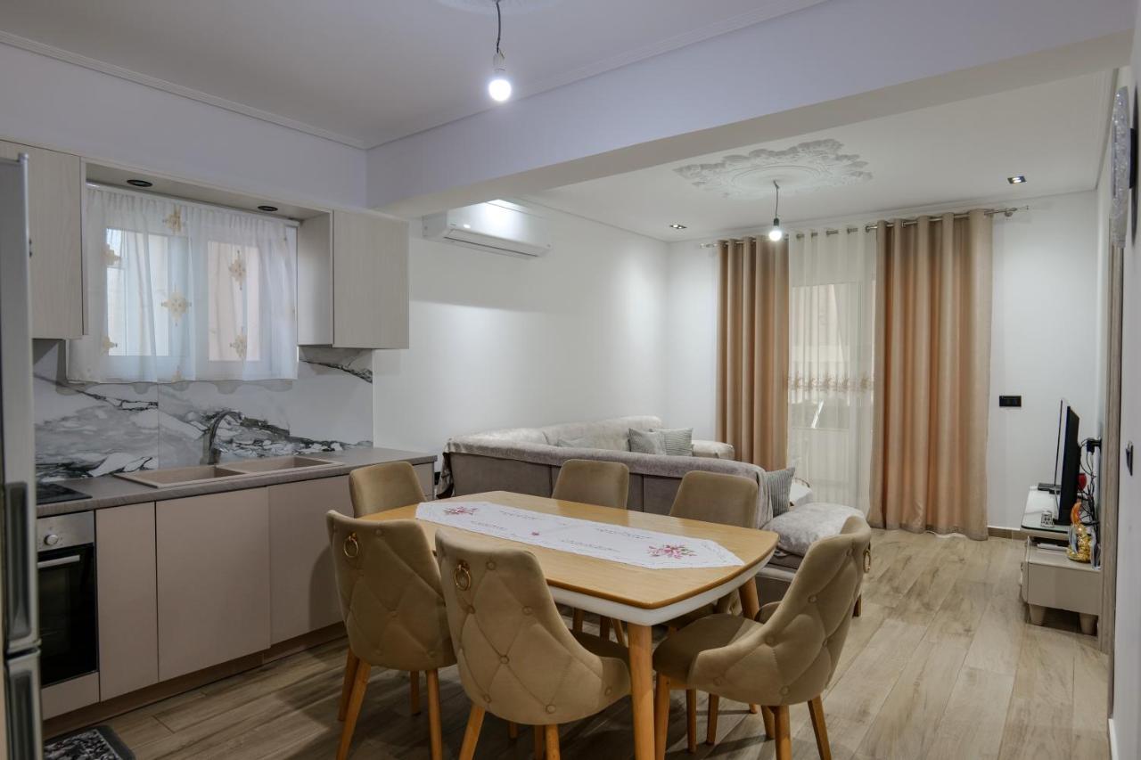 Ledjo Flats Appartement Saranda