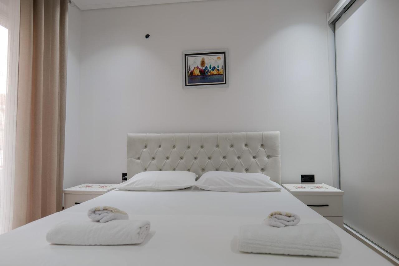 Ledjo Flats Appartement *